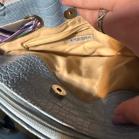 Elegant Blue and Cream Tote Bag Sonoma Lifestyle - Picture 6 of 7